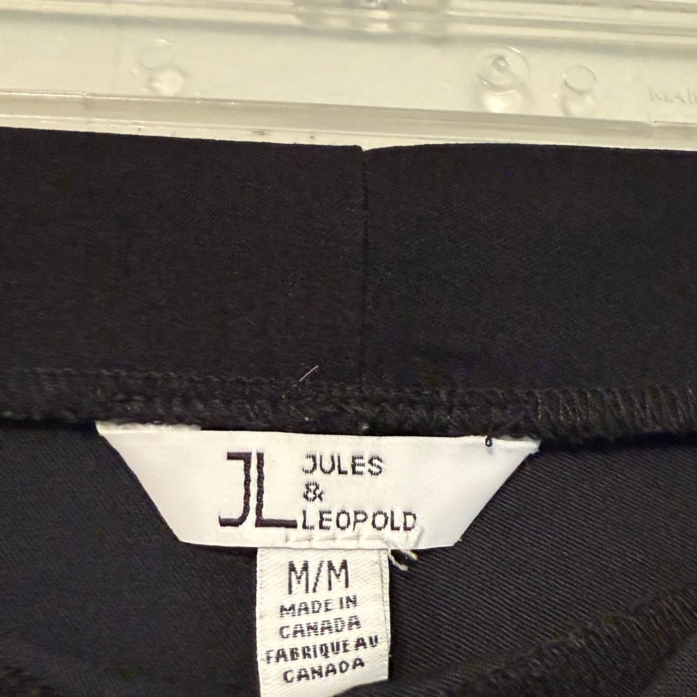 Jules & Leopold Black Ruffle Leggings - Picture 2 of 2